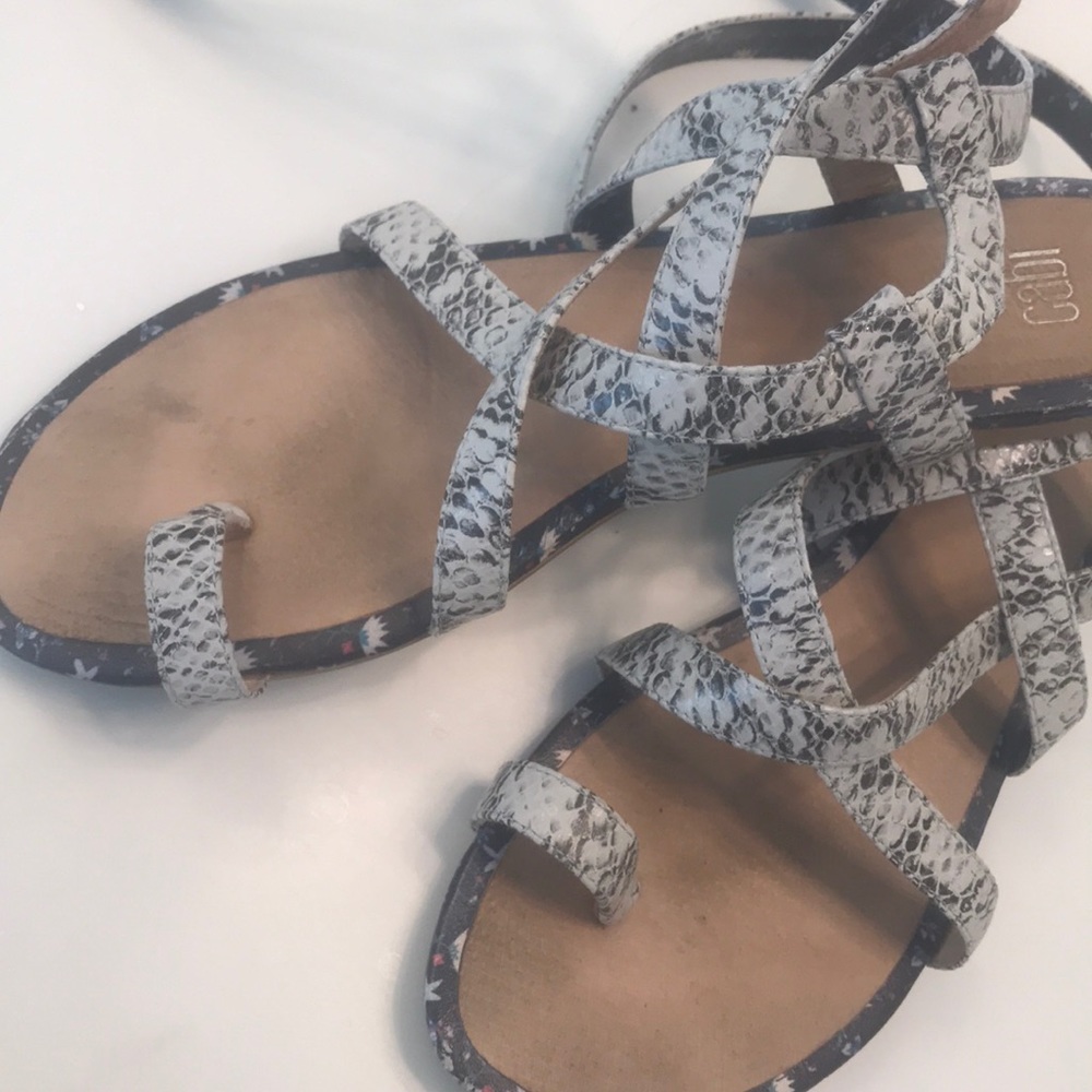 Cabi sandals